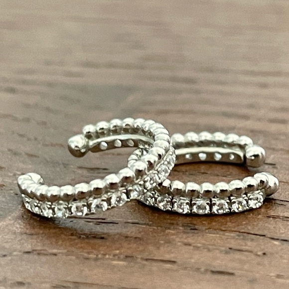 ⭐️2/$15 Charmed Aroma Ear Cuffs - Picture 2 of 2
